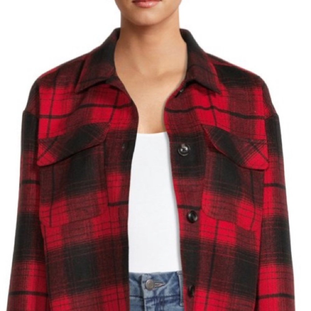 no boundaries plaid shacket .Size XL